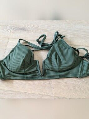 Shade & Shore Olive Green V-Notch Molded Bikini Top